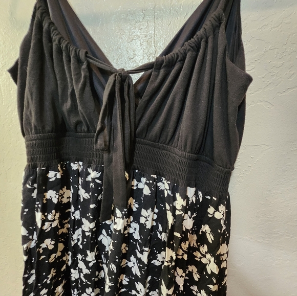 Torrid Black and White Floral Maxi Dress - Picture 4 of 5